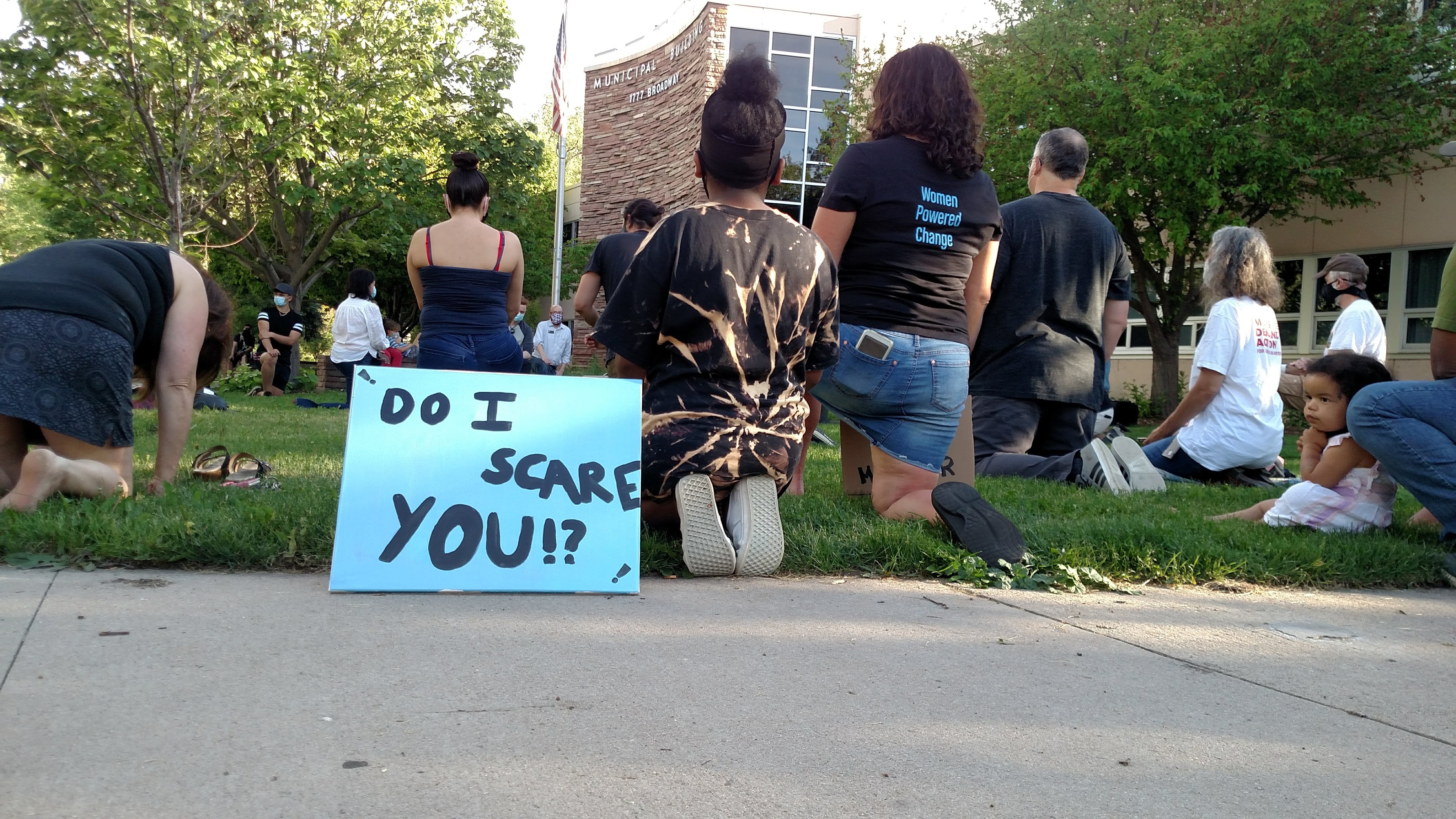 Friday night in Boulder: Demonstrations and dining downtown