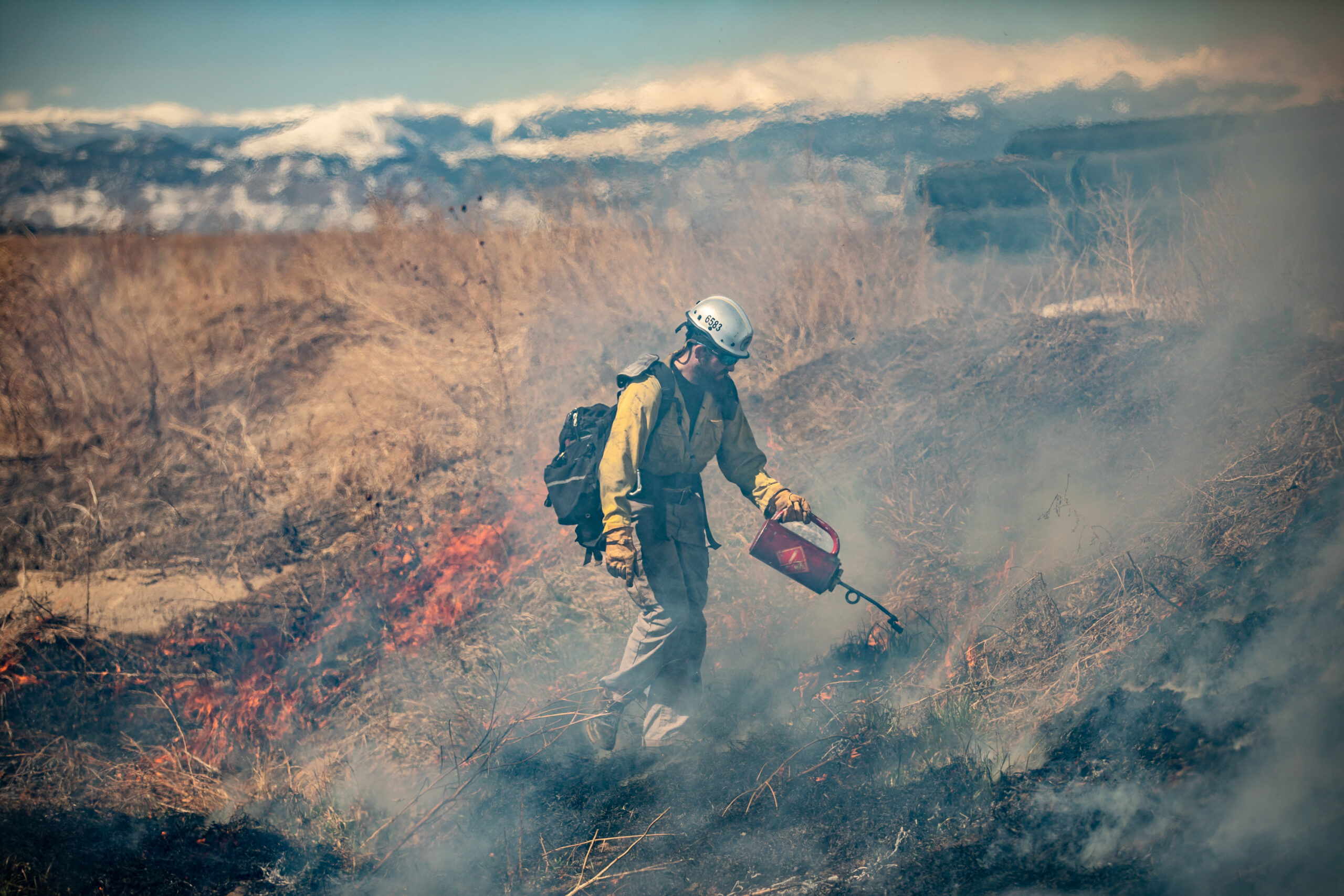 Controlled burns help prevent wildfires. Regulations make them nearly impossible.